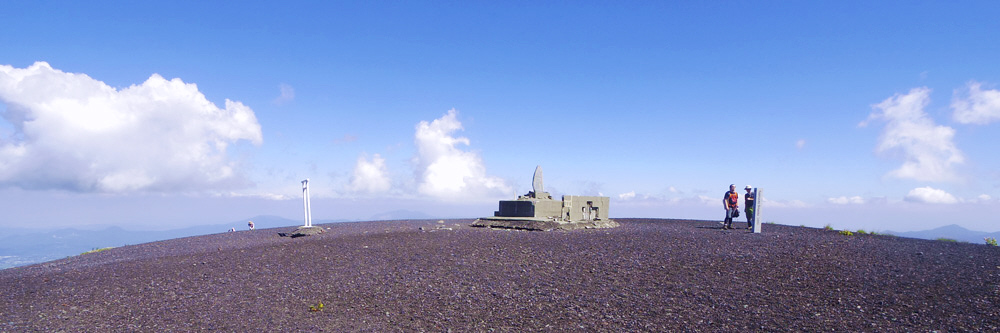 ��c�ˉ��ˎR��