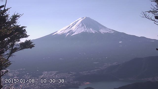 新道峠からの富士山 10:30