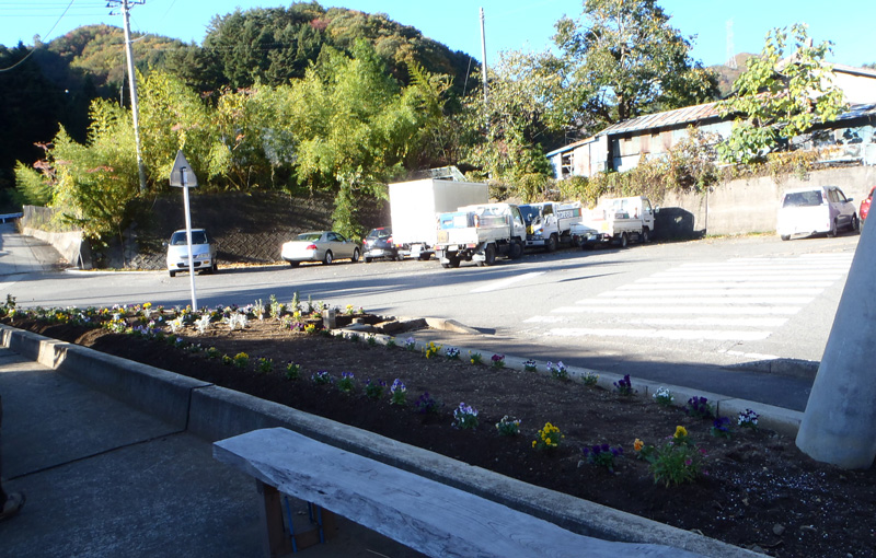 追分バス停からすし進んだ曲がり角