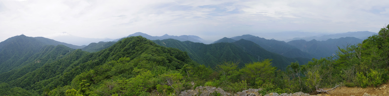 �����R�|�{�Ѓ��ۊԂ̑���₩��̕x�m�R�ƎR���̎R�X