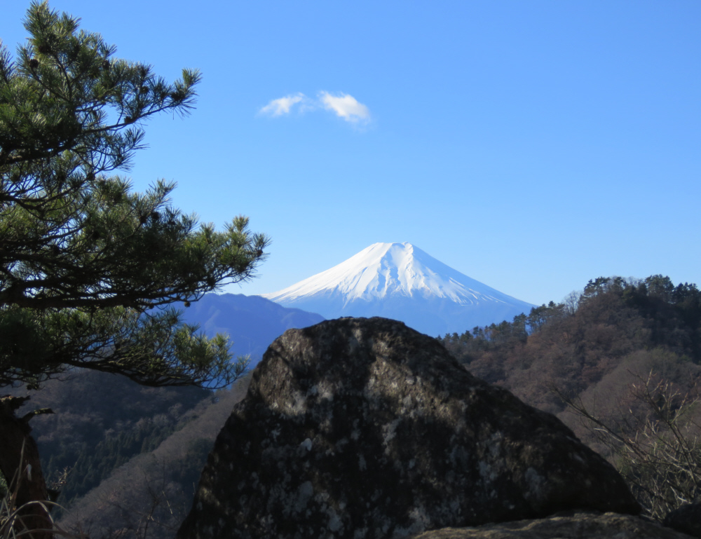 ��O�R����̕x�m�R