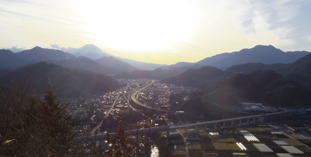 �r�m���R�[�X�Ń��j�A�������ƕx�m�R��������W�]�n