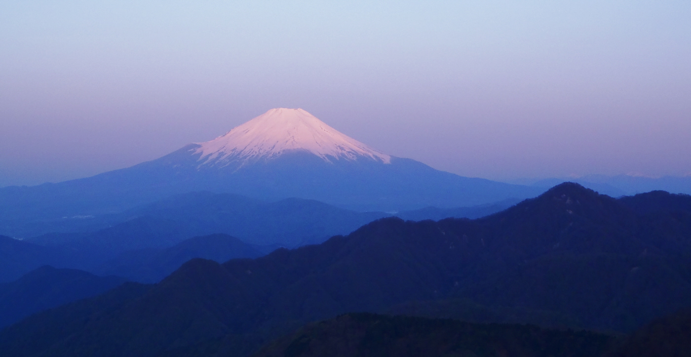 �O��R���痳�m�n�������15�����̓W�]�X�|�b�g����̓��̏o����̕x�m�R