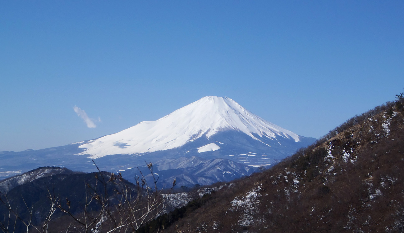 ���m�x�E�ԗ��R�����̊K�i�o�������̕x�m�R