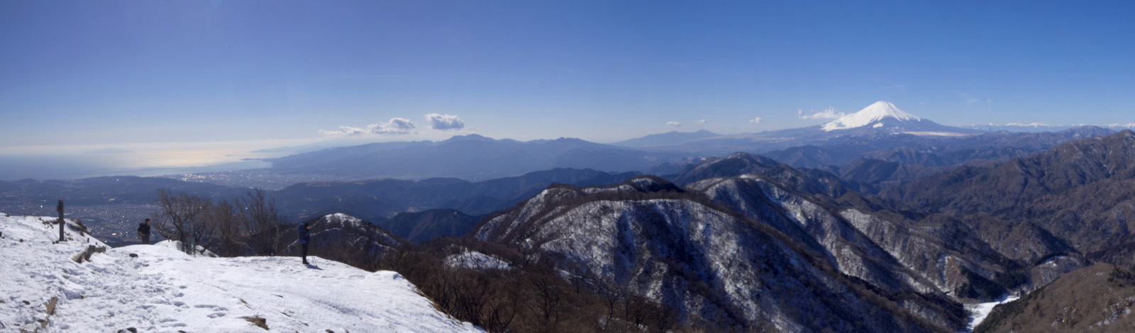 ���m�x�R������̕x�m�R�@�x�m�R�ƈ���R�A�����̎R�A���͘p�B