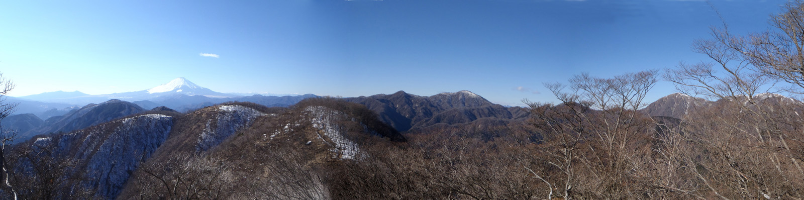 �犄�R�A���ێ�O�̕x�m�R�W�]�ꏊ����̕x�m�R