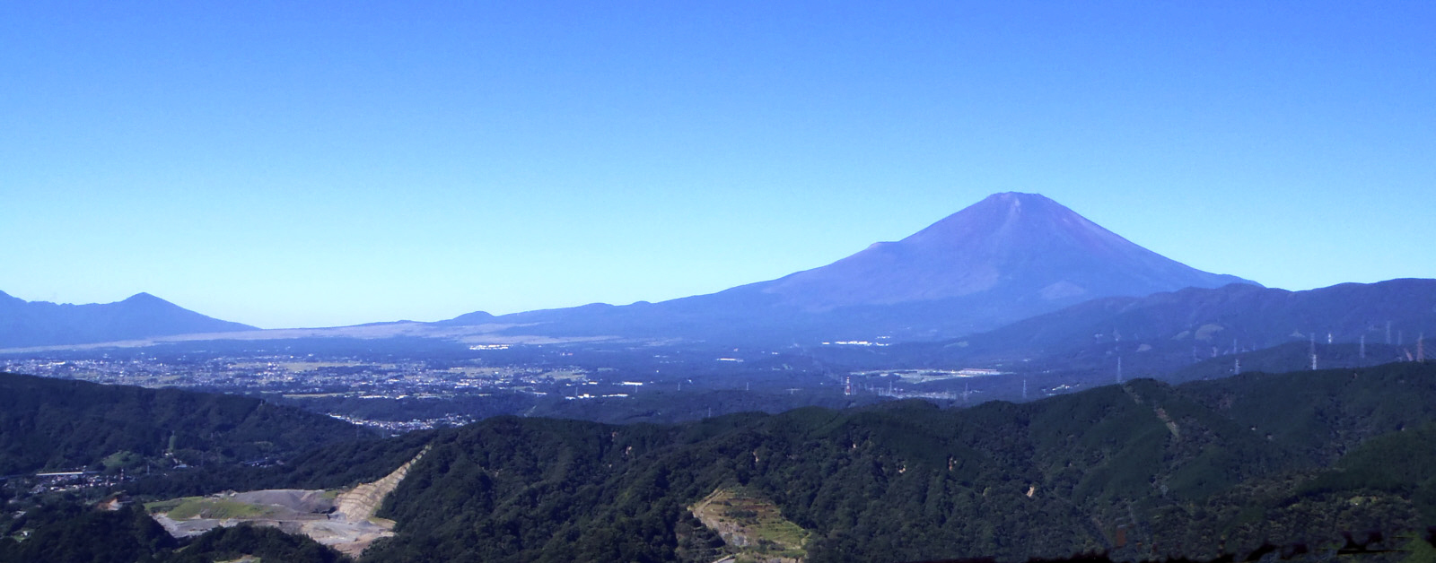 ���R�x�e�ɂ���̕x�m�R�ƈ���R�A9��