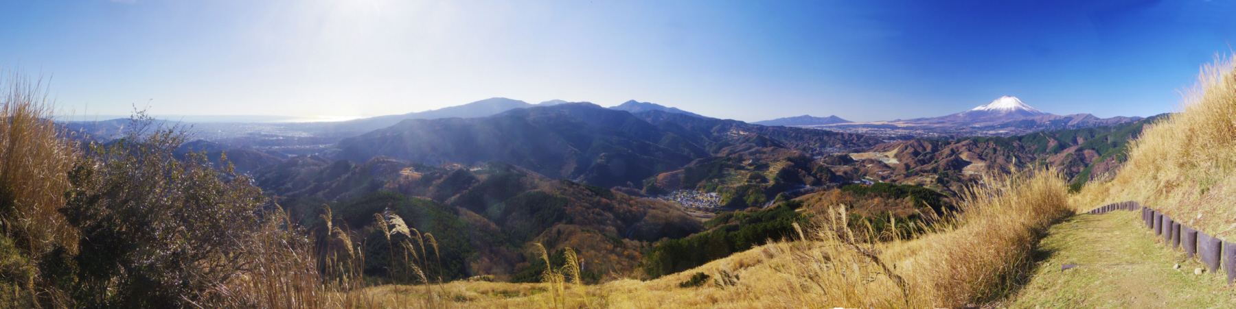 ���R634m�n�_����̂���̕x�m�R�ƈ���R�Ɣ����R�Ƒ��͘p