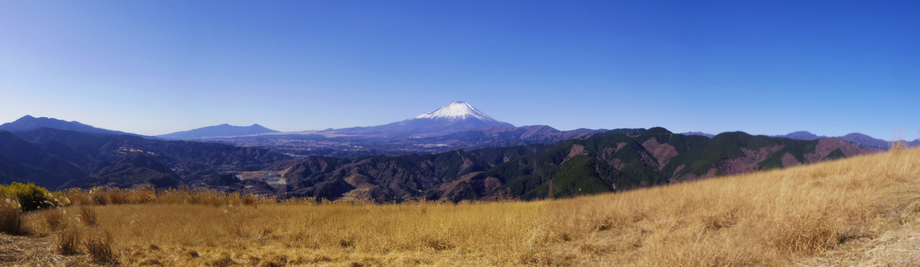 ���R�x�e�ɂƎR���̊Ԃ���̕x�m�R�ƈ���R