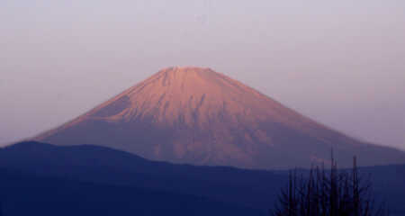 朝焼けの富士山