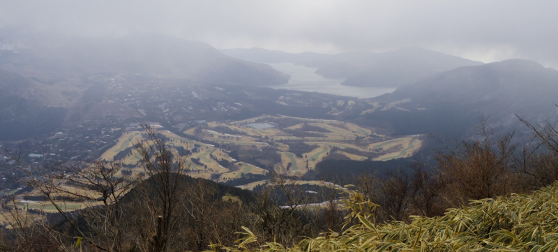 丸岳山頂から芦ノ湖