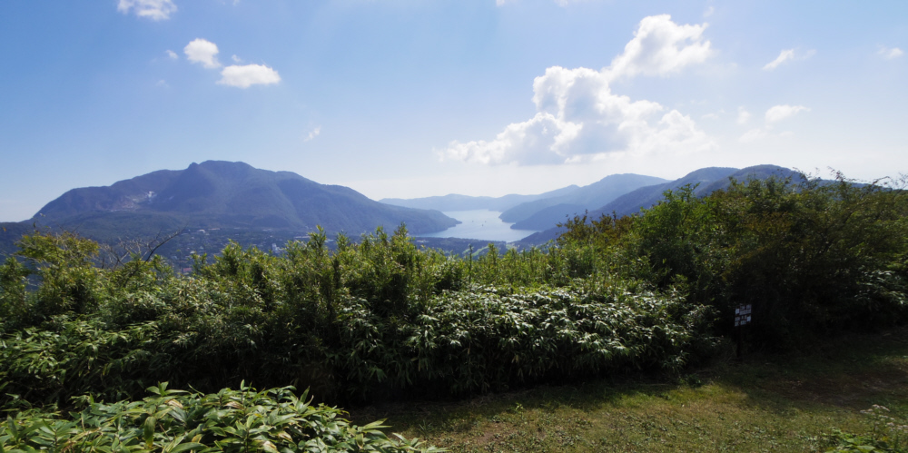 箱根外輪山富士見台からの芦ノ湖