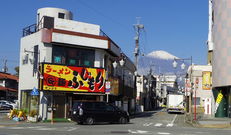 JR��a�����a��w�̃o�X�₩��