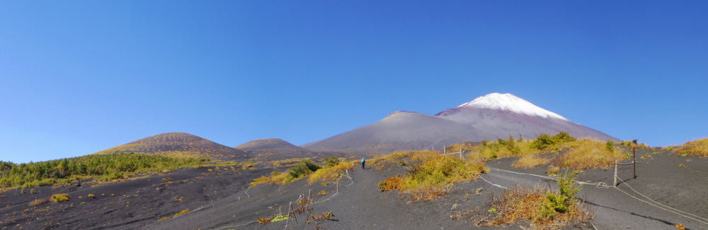 ���ˁA��ˁA��i�R�ƕx�m�R