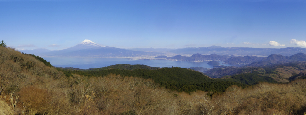 だるま山高原展望台からの富士山と愛鷹山と駿河湾と沼津アルプス